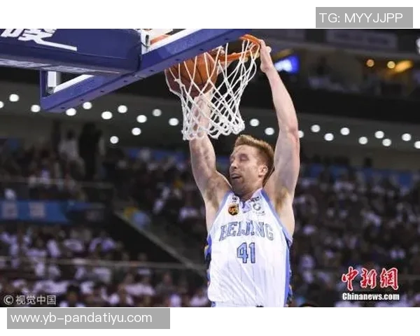 媒体人分析萨林杰低位表现强调其面筐技术才是真正优势所在 媒体人分析萨林杰低位表现强调其面筐技术才是真正优势所在