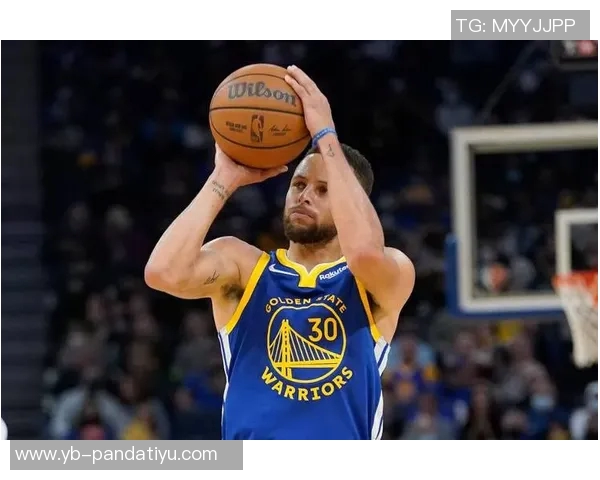 库里三分火力全开勇士官推发布最佳数据海报荣耀时刻再现